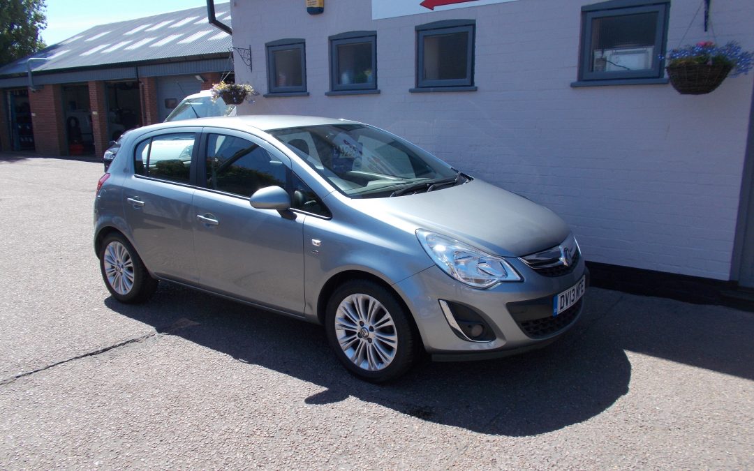 Vauxhall Corsa Hatchback 1.2 i 16v SE 5dr (a/c)