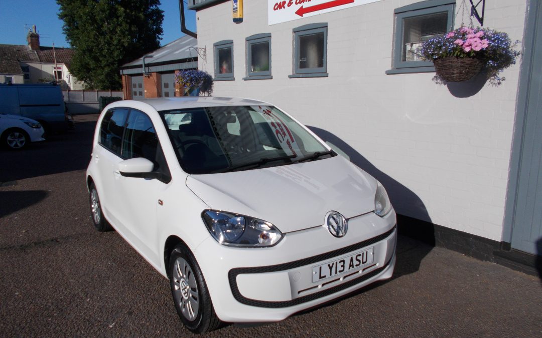 Volkswagen up! 1.0 BlueMotion Tech Move up! 5dr